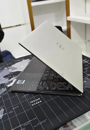 New Laptop Dell XPS 13 16GB Intel Core i7 SSD 512GB