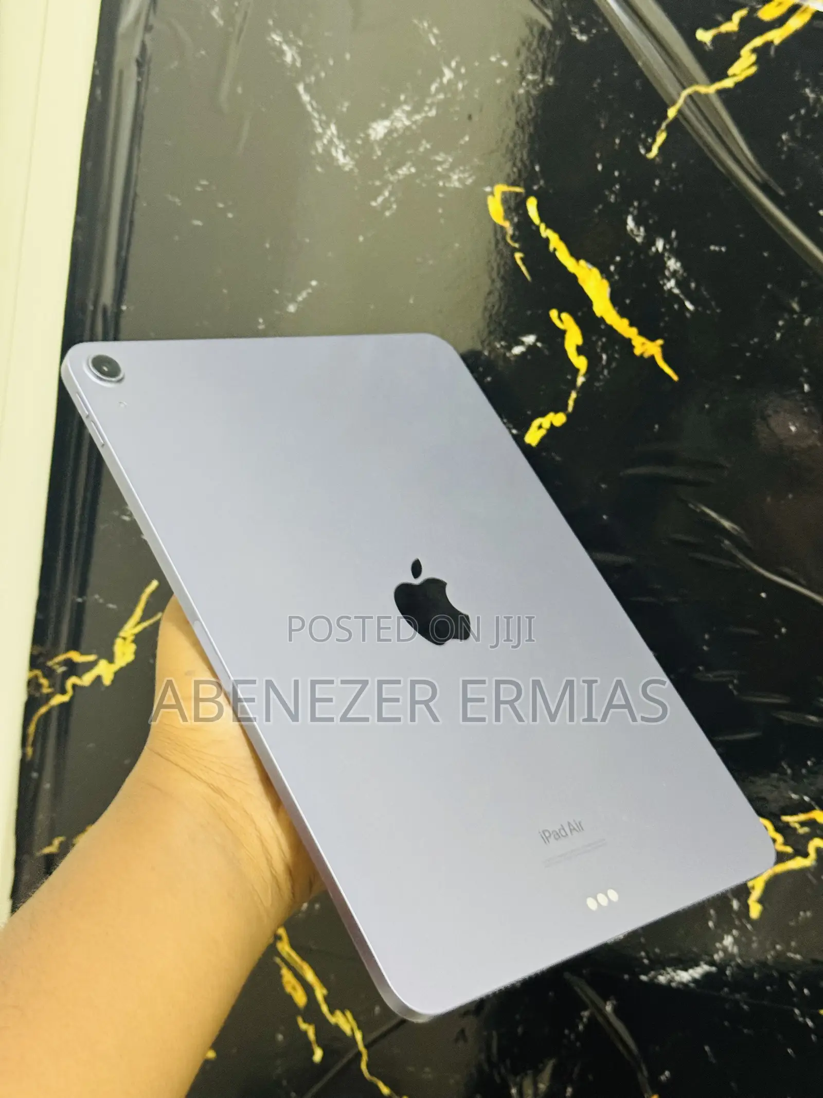 Apple iPad Air 64 GB Gray
