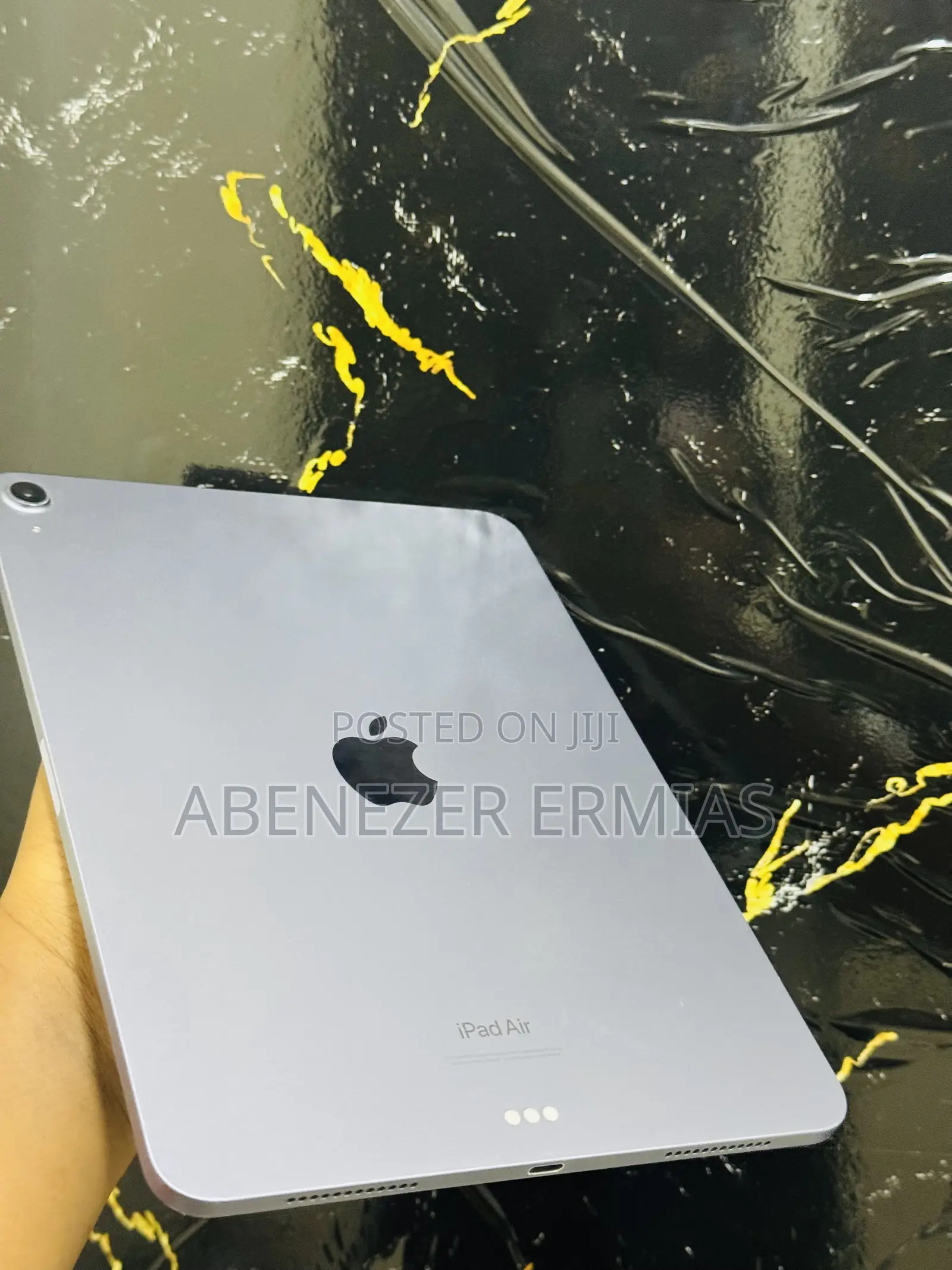 Apple iPad Air 64 GB Gray