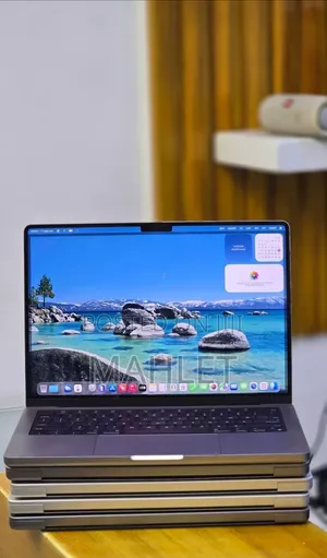 New Laptop Apple MacBook Pro 2021 M1 32GB Intel Core i9 SSD 512GB