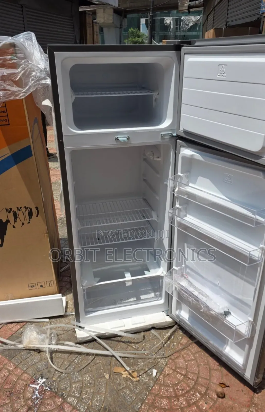 Gerado 320l Refrigerator