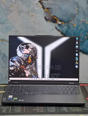 New Laptop Lenovo Legion Pro 7 16GB Intel Core i9 SSD 1T