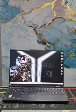 New Laptop Lenovo Legion Pro 7 16GB Intel Core i9 SSD 1T