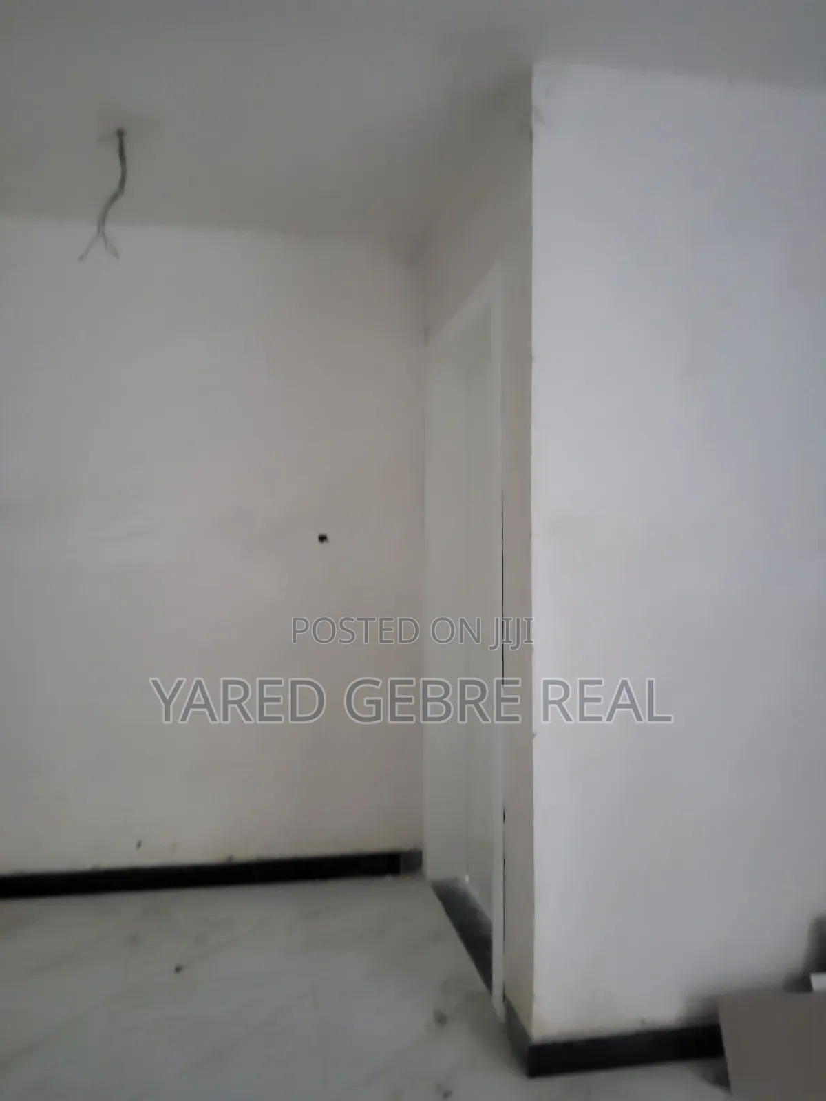 3bdrm Apartment in ቦሌ ወሎ ሰፈር Compound , Bole for sale