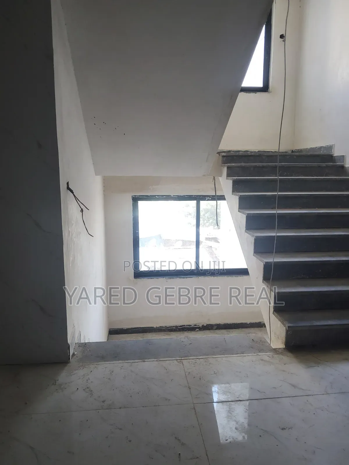 3bdrm Apartment in ቦሌ ወሎ ሰፈር Compound , Bole for sale