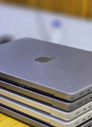 New Laptop Apple MacBook Pro 2021 M1 32GB Apple M1 SSD 512GB