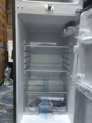 Queen's 250" Refrigerator