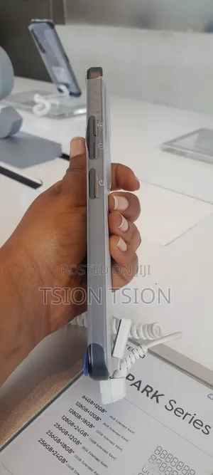 New Tecno Spark 50 128 GB Black