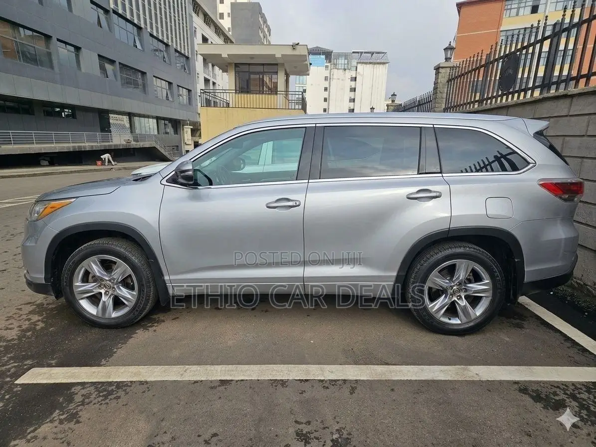 Toyota Highlander 2016 Silver