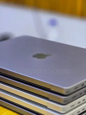 Laptop Apple MacBook Pro 2021 M1 32GB Apple M1 Pro SSD 512GB