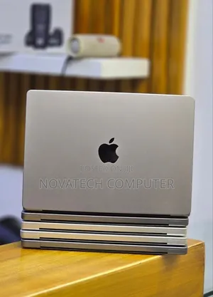 Laptop Apple MacBook Pro 2021 M1 32GB Apple M1 Pro SSD 512GB