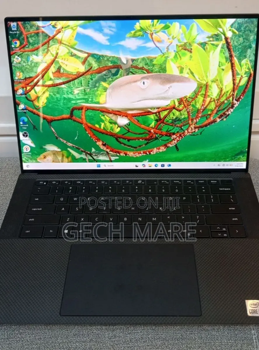 New Laptop Dell XPS 15 16GB Intel Core i7 SSD 512GB