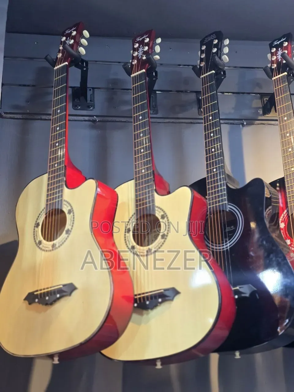 Tangai Box Guitar