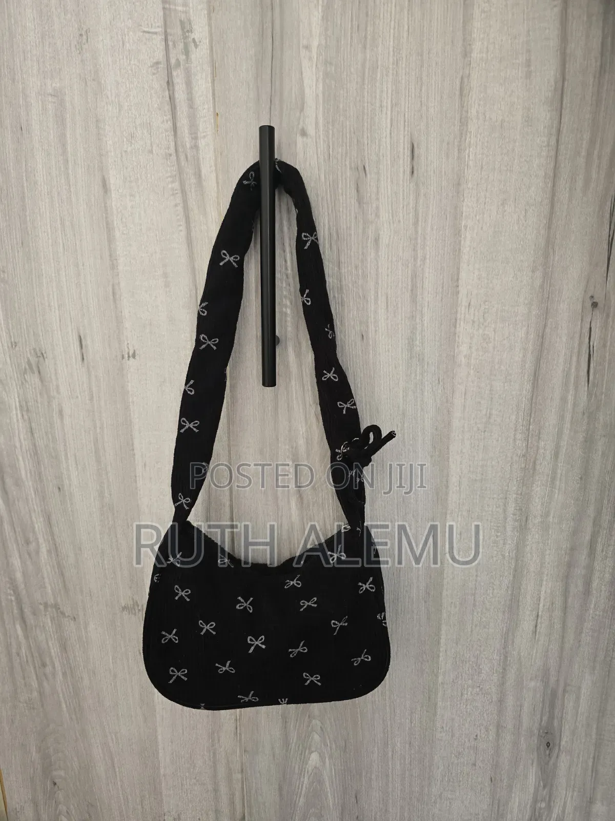 Ladies Hand Bag