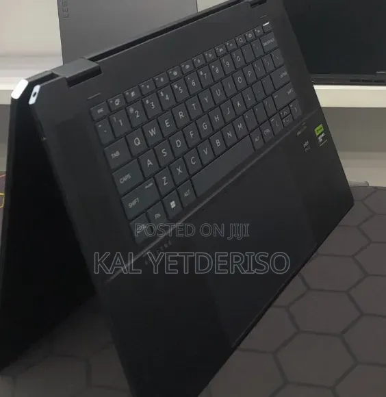 New Laptop HP Spectre 32GB Intel Core Ultra 7 SSD 1T