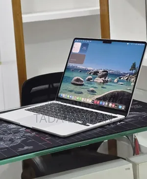 New Laptop Apple MacBook Air 2023 M2 8GB Intel Core M2 SSD 256GB