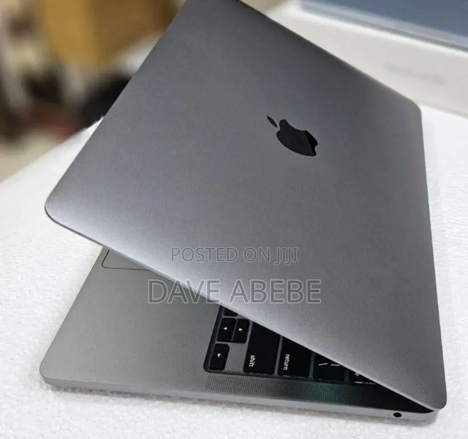 New Laptop Apple MacBook Pro 2022 M2 8GB Apple M2 SSD 256GB