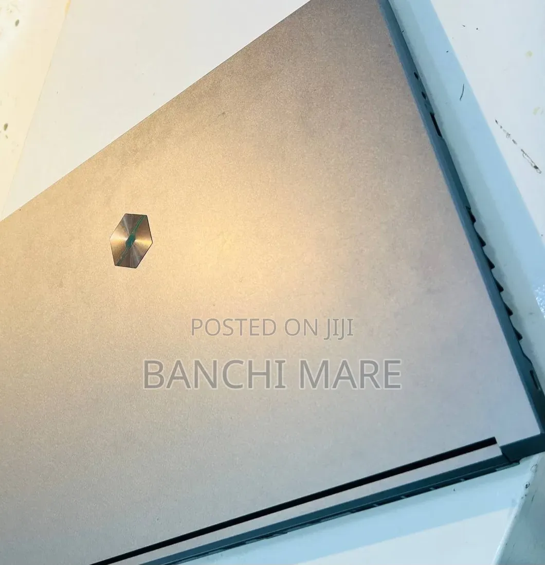 New Laptop Mecer 16GB AMD Ryzen 7 SSD 512GB