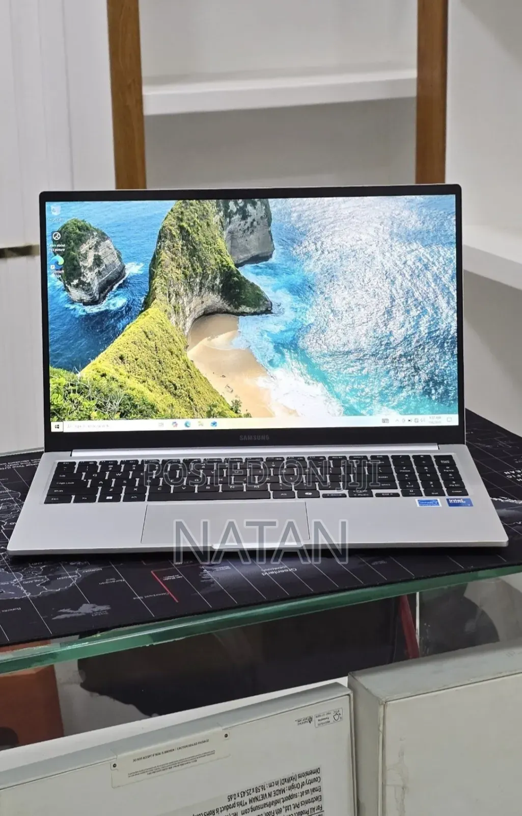 New Laptop Samsung Galaxy Book4 16GB Intel Core i7 SSD 512GB