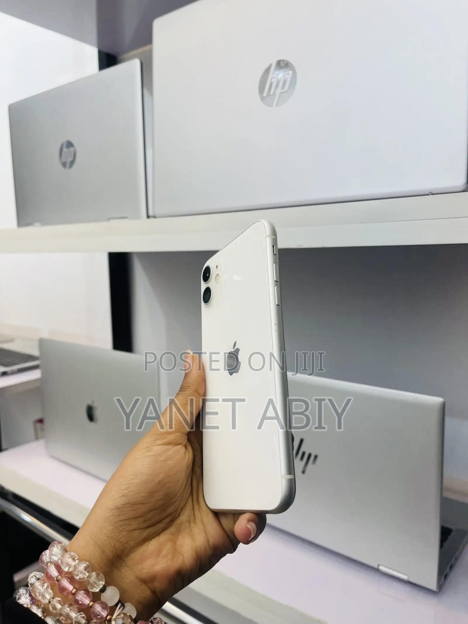 Apple iPhone 11 64 GB White
