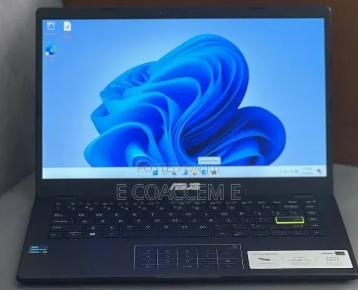 New Laptop Asus 4GB Intel SSD 320GB