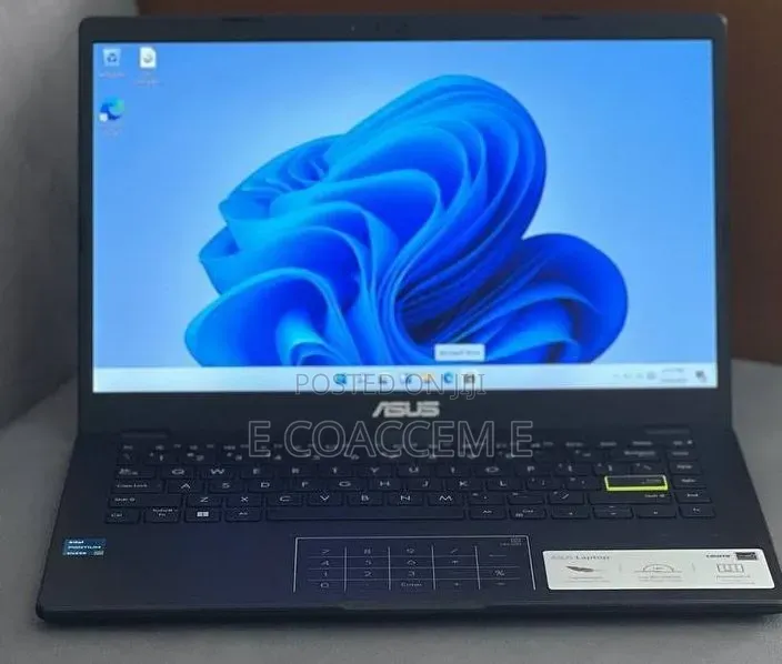New Laptop Asus 4GB Intel SSD 320GB