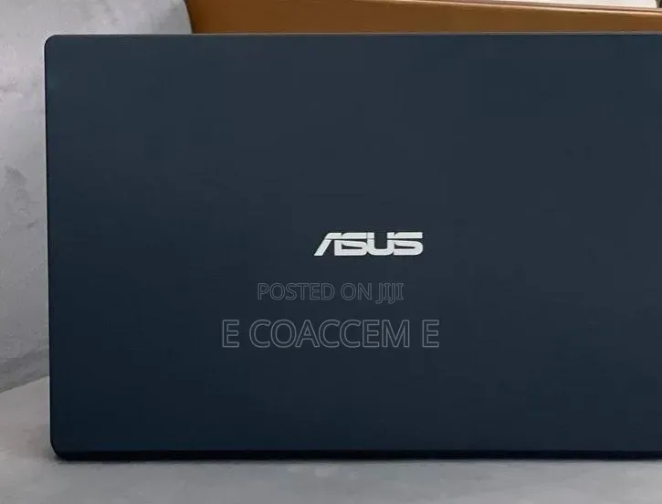 New Laptop Asus 4GB Intel SSD 320GB