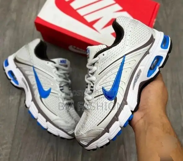 Nike Air Max Moto Shoes