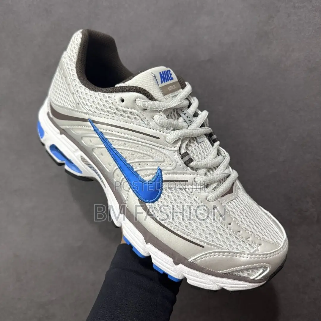 Nike Air Max Moto Shoes