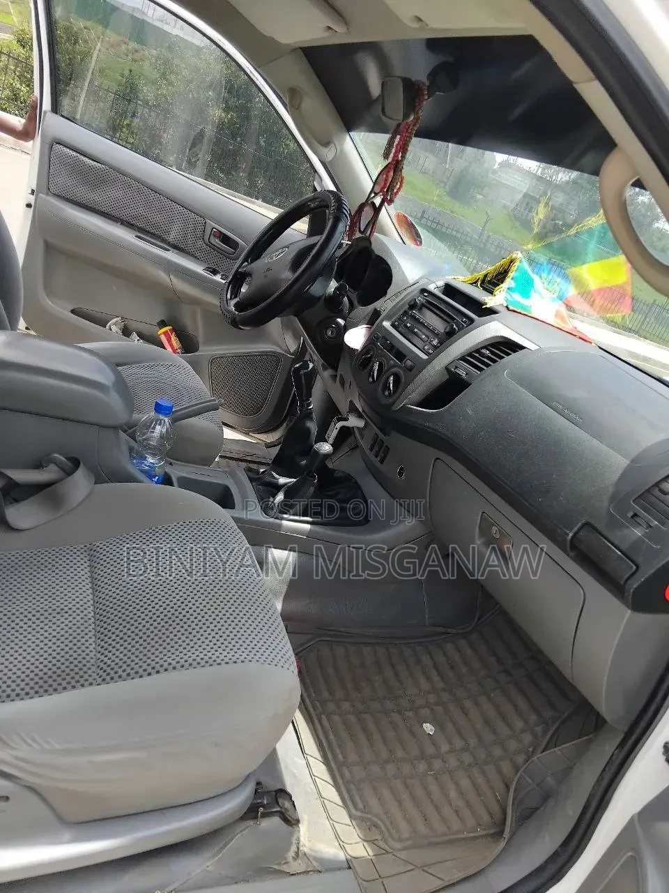 Toyota Land Cruiser 2010 White