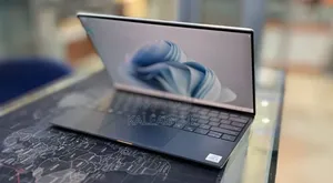 New Laptop Dell XPS 13 8GB Intel Core i5 SSD 512GB
