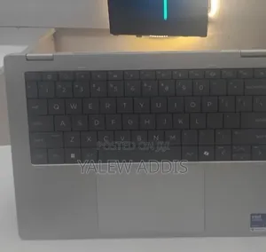 New Laptop HP OmniBook 5 Flip 16GB Intel Core Ultra 7 SSD 1T
