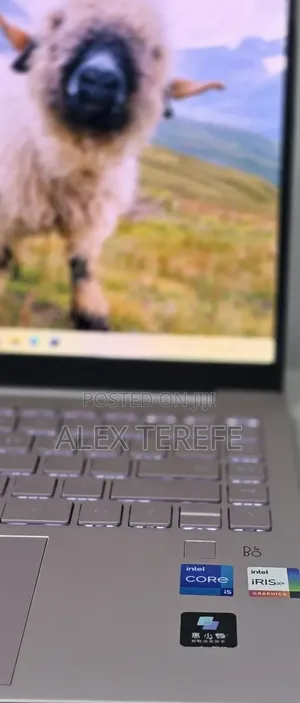 New Laptop HP Pavilion 14 16GB Intel Core i5 SSD 1T