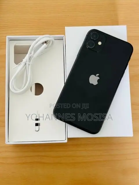 New Apple iPhone 11 64 GB Black