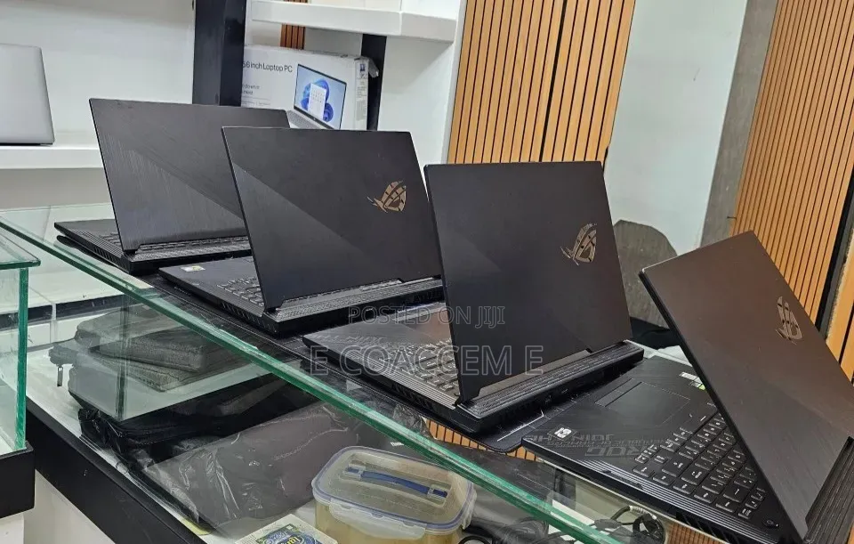 New Laptop Asus 16GB Intel Core i7 SSD 512GB