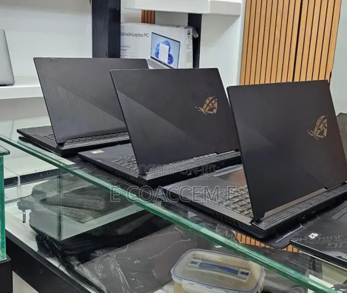 New Laptop Asus 16GB Intel Core i7 SSD 512GB