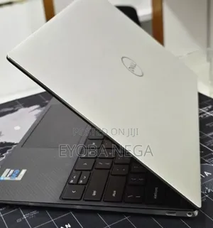 New Laptop Dell XPS 13 16GB Intel Core i7 SSD 512GB