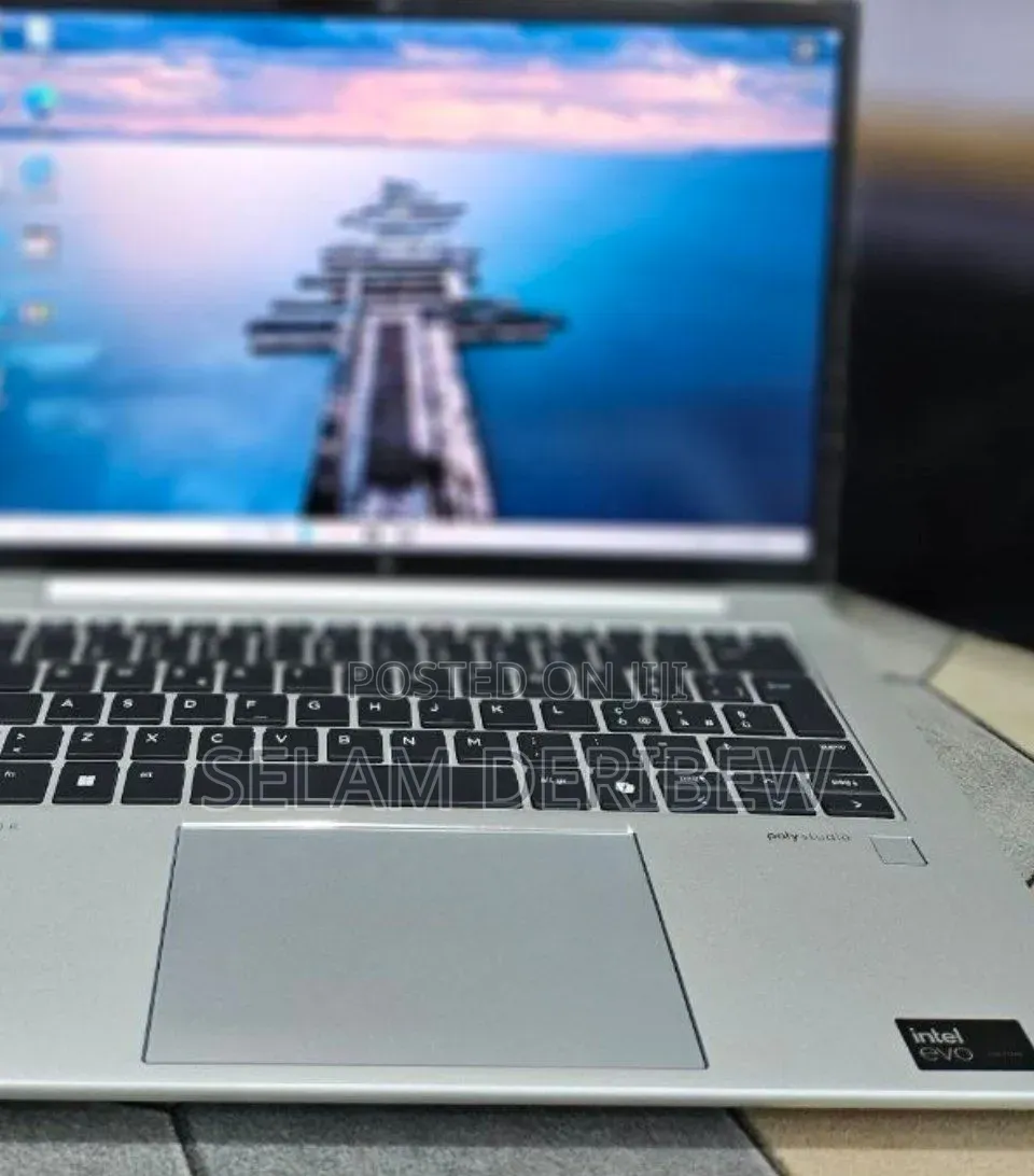New Laptop HP EliteBook 840 G11 16GB Intel SSD 512GB