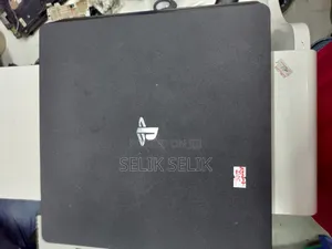 PlayStation 4 Slim