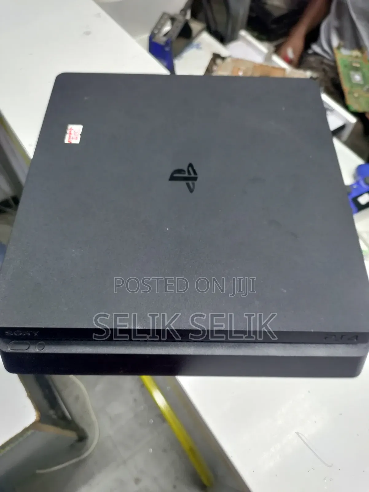 PlayStation 4 Slim