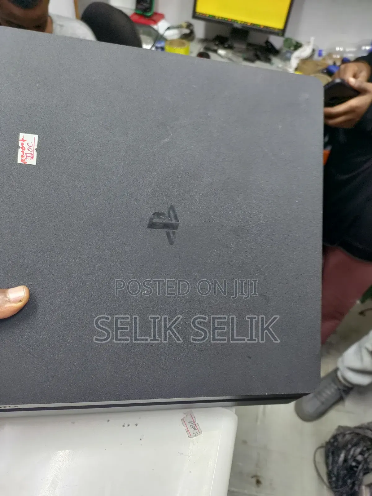 PlayStation 4 Slim