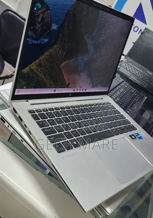 New Laptop HP EliteBook 840 G10 16GB Intel Core i7 SSD 512GB