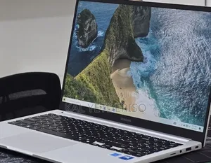 New Laptop Samsung Galaxy Book4 16GB Intel Core Ultra 7 SSD 1T