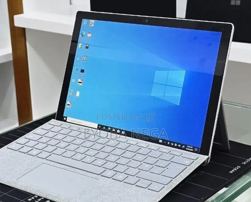 New Laptop Microsoft Surface Pro 7+ 16GB Intel Core i5 SSD 256GB