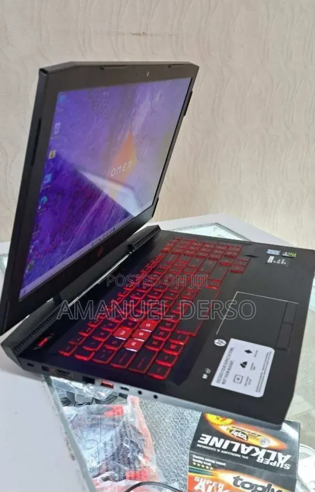 New Laptop HP OmniBook Ultra Flip 16" 16GB Intel Core i7 SSD 1T