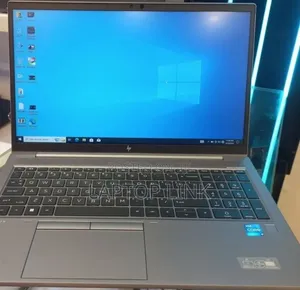 New Laptop HP ZBook Studio 32GB Intel Core i9 SSD 512GB