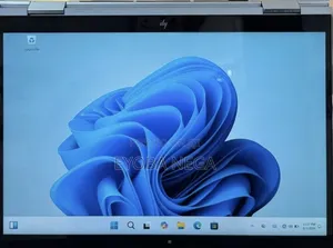 New Laptop HP EliteBook 830 G9 16GB Intel Core i7 SSD 512GB