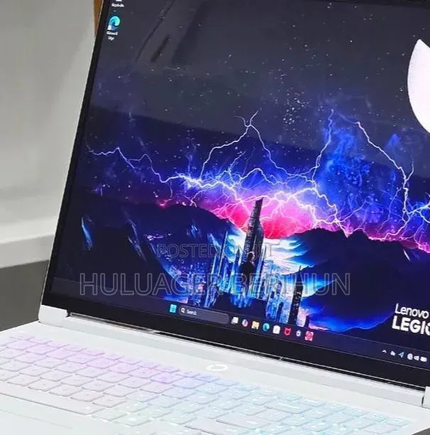 New Laptop Lenovo Legion 7 32GB Intel Core Ultra 7 SSD 1T