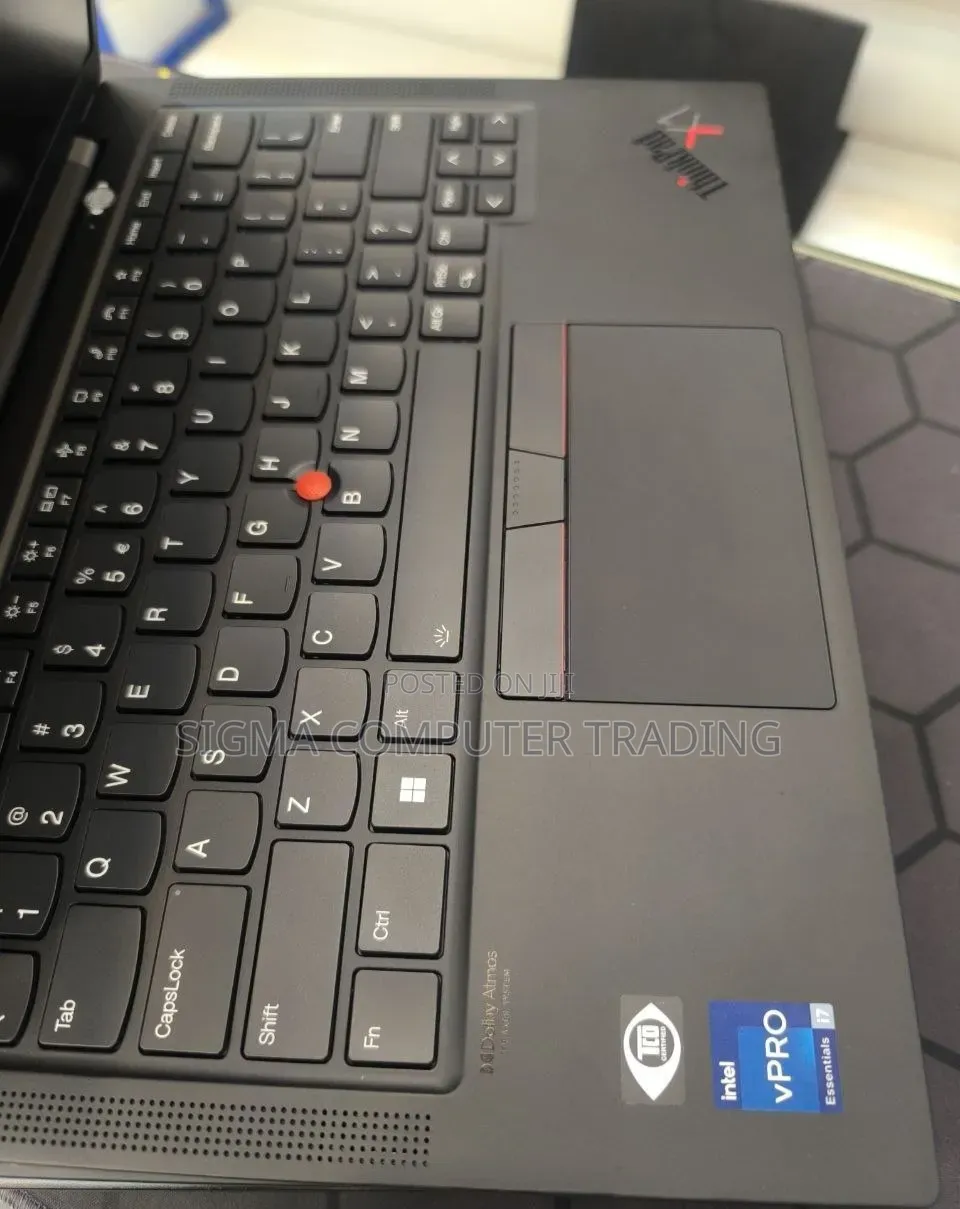 New Laptop Lenovo ThinkPad X1 Carbon 16GB Intel Core i7 SSD 512GB