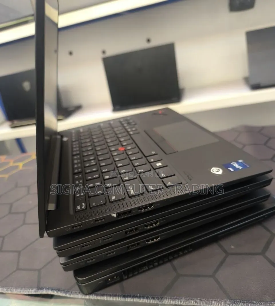 New Laptop Lenovo ThinkPad X1 Carbon 16GB Intel Core i7 SSD 512GB